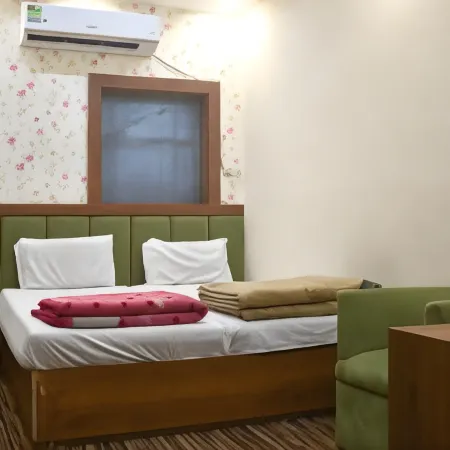 Hotel Anand