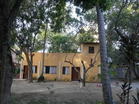 Pousada Araçás Village Отели рядом с достопримечательностью «Imbasai»