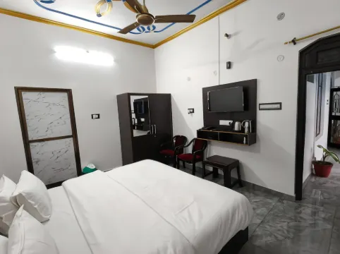 Shri Narayanam Guest House and Home Stay