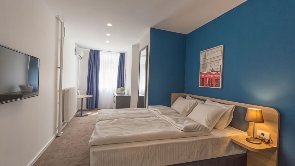 Premium Crown Suites