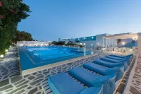 Narges Hotel - Uima-altaat