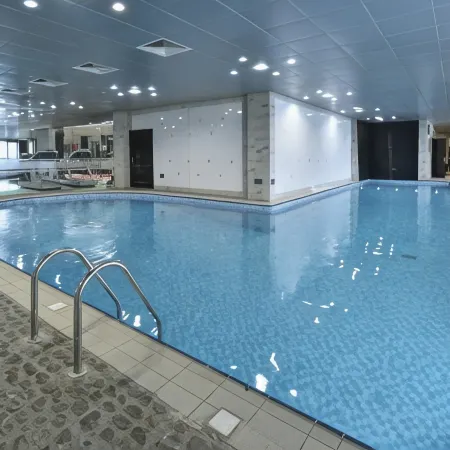 Awaliv International Hotel