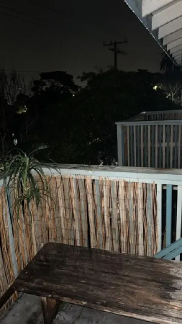 Enjoyable 2-bedroom apartment in downtown Monterey with Cable & WiFi