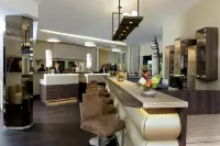 โรงแรมดอร์เมโร ดืสเซลดอร์ฟ - ที่มีบาร์