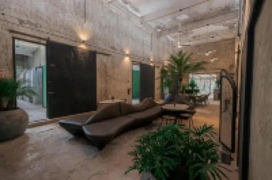 埃斯森特里克旅館