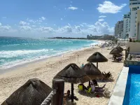 Cancun Plaza - Best Beach - View biển