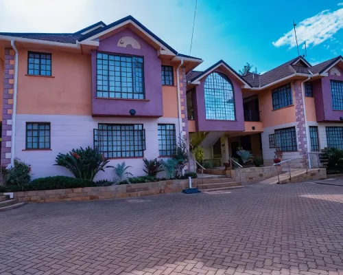 Davis Court Hotele w: Nyeri