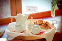 Hôtel Renaissance - breakfast