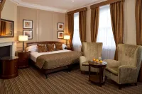 Sir Christopher Wren Hotel