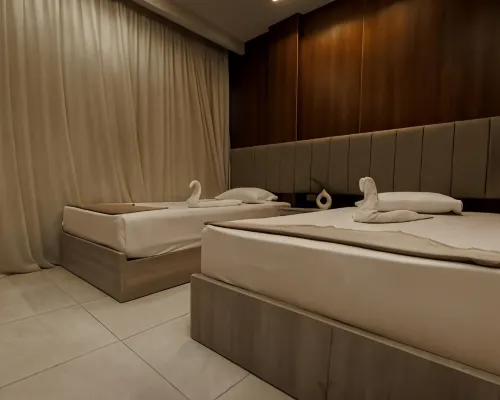 City Hotel Hotel dekat Alun-alun Tahrir