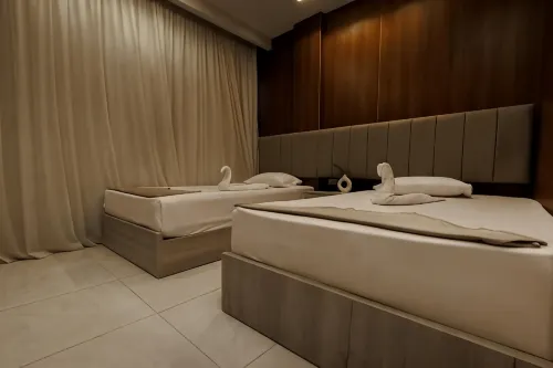 City Hotel