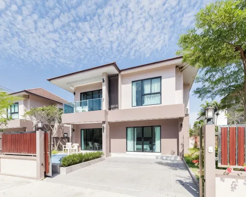 4-Bedroom Pool Villa with Private Pool in Pattaya Hotels near Wat Khao Din Temple