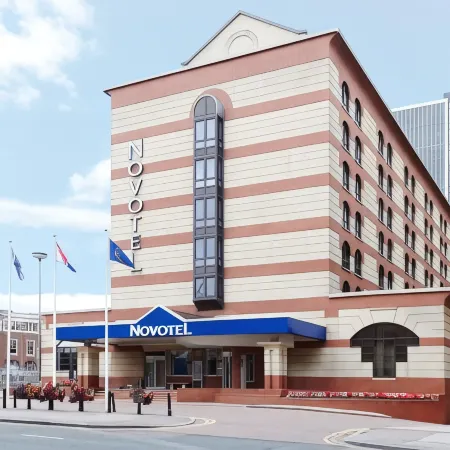 Novotel Birmingham Centre Отели рядом с достопримечательностью «Торгово-офисный комплекс Brindleyplace»