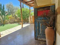 Villa Kokkino Skufitza,charming holiday home made of clay, pool, private garden - 3星級