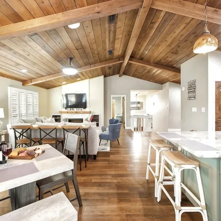 Luxury on Lake LBJ with Hot Tub Firepit & Boat Slip