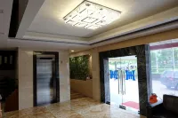 Holiday Hotel Batam - Bathtub