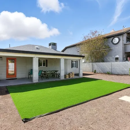 Welcoming 3-Bedroom House with Private Fenced Yard.  Clean. Central