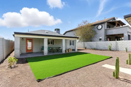 Welcoming 3-Bedroom House with Private Fenced Yard.  Clean. Central