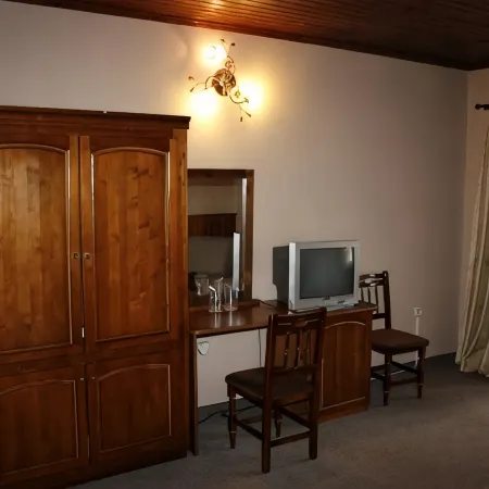 Elida Family Hotel