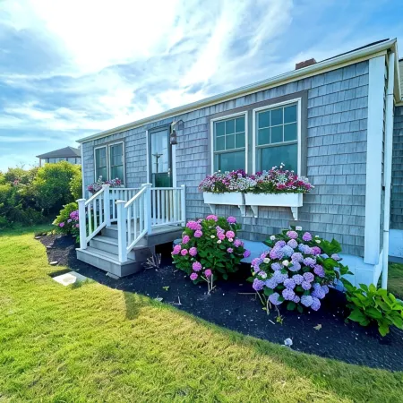 Exquisite Oceanfont Cottage at Madaket Beach!