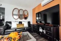Cozy 5-Bedroom Home in Aurora!Perfect blend of comfort & convenience