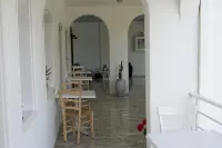 Marina Hotel