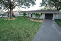NEW 3-bedroom house in lovely Largo with AC, WiFi. Enjoy your stay - Bungalows