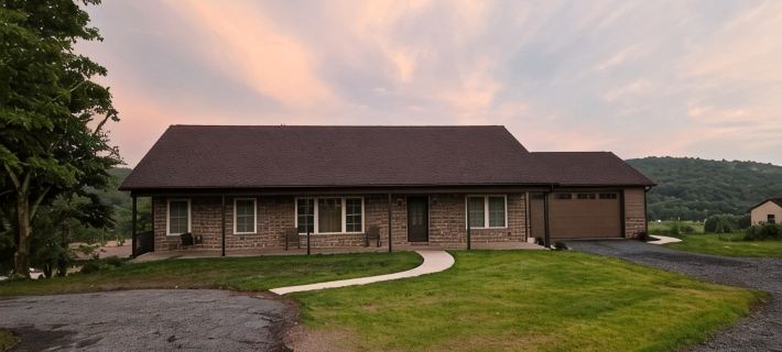 Just Like Home, brand new 2 bedroom rancher with full kitchen. Hotels in Berks County