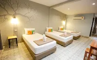 Warmwell Hostel