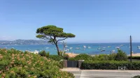 Luxueux Haut de Villa 4 Pers à 30m de la Plage - Villas