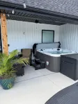 Modern Family Getaway! Heated Pool, Hot Tub Theatre Room, Game Room!