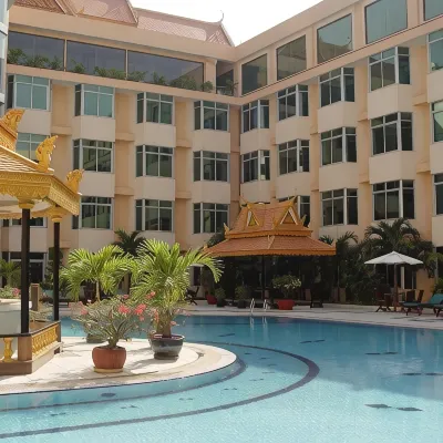 Phnom Penh Hotel アル・セルカル・モスク周辺のホテル