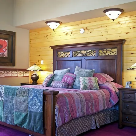 Large Lake Front w/ Own Dock and Mountain Views. Sleeps 20 Cert Vrp-25-0468