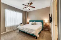 Oakley Square Sleeps 5-Fully Remodeled-Walkable - โฮมสเตย์