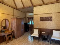 กรีนทรี รีสอร์ต โรงแรมในอำเภอ ดอยหล่อ