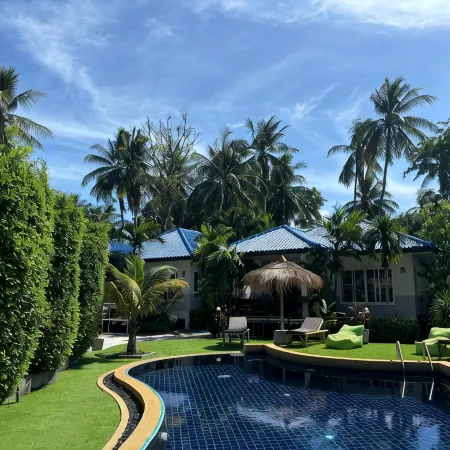 Shanti Samui Resort Отели рядом с достопримечательностью «Змеиная ферма»