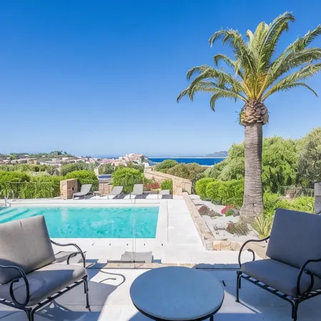 La Villa Calvi