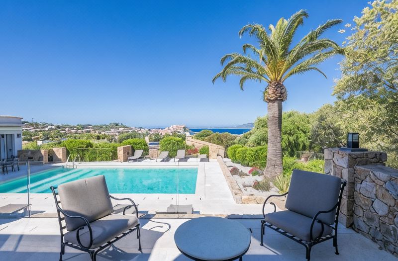 La Villa Calvi