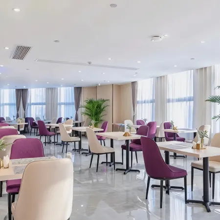 Huasheng Hotel (Haikou Yilong West Road Qilou Old Street Branch)