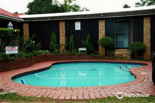 Cozy Nest Guest House Durban - parking