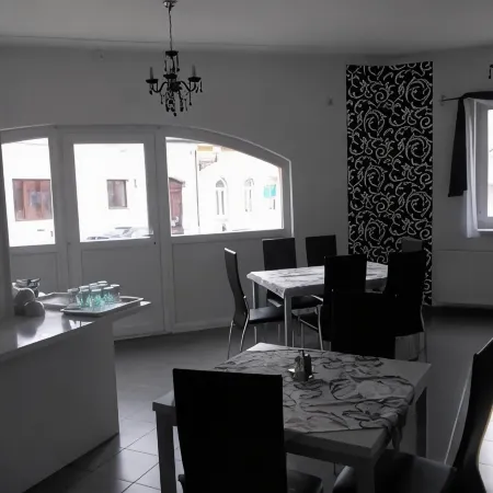 City Hotel Agoston