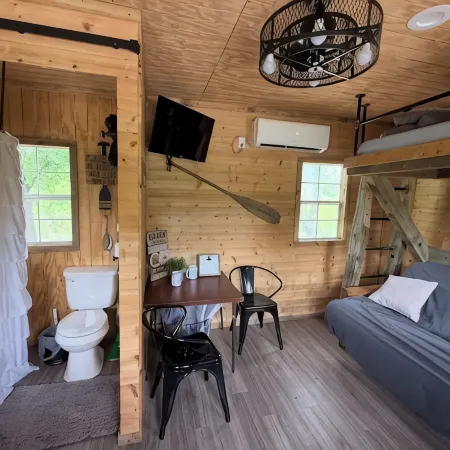Meadowlark Cabin - Quiet Nature Escape w/ Creek & 150 Acres