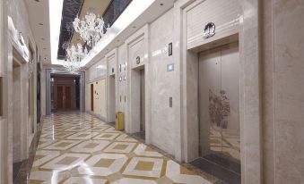 Louidon Mega Apartment