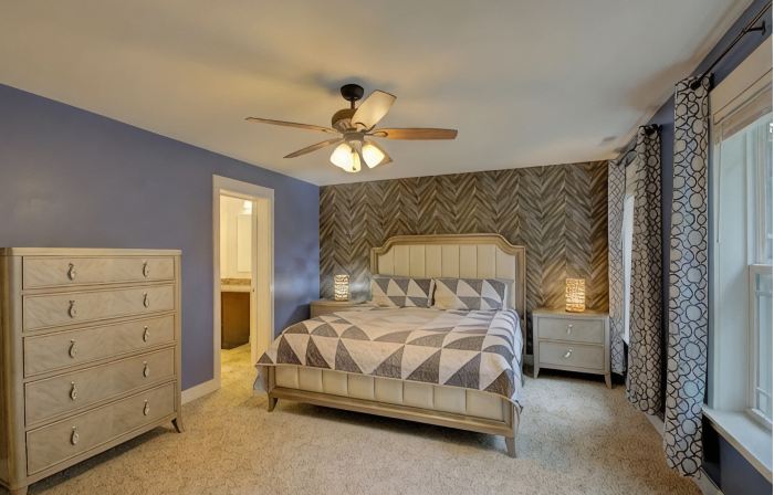 Lazy Bear - HotTub, Pet Friendly, Firepit, Game Room,Private home close to AVL.