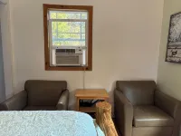 Camping cabin in gorgeous Dosewallips Valley with AC and WiFi - Hytter