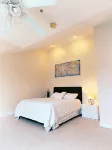 LAKEFRONT HOME NEAR DOWNTOWN CHARLESTON|4 BEDROOMS - Balcony