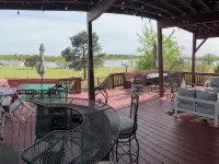 Waterfront Lake Home at Duchess Creek Estates with boat dock on Lake Eufaula, OK Hotels in McIntosh County
