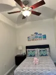 Cozy and Clean home Conveniently located in South Phila. - 방갈로