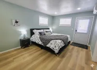 Centrally Located 2 King Bed 2 Bath