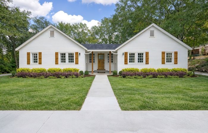 Cozy 4BR Cottage in Downtown Warm Springs